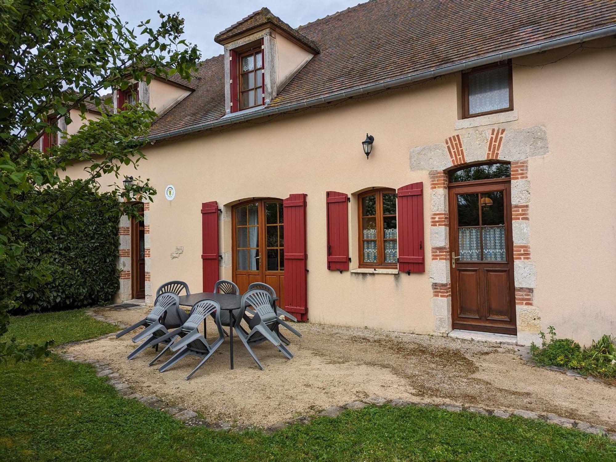 Lorcy Charmante Maison Rurale Avec Terrasse Privative, Proche A.77 Et A.19, Entre Gatinais Et Fontainebleau - Fr-1-590-58ヴィラ エクステリア 写真